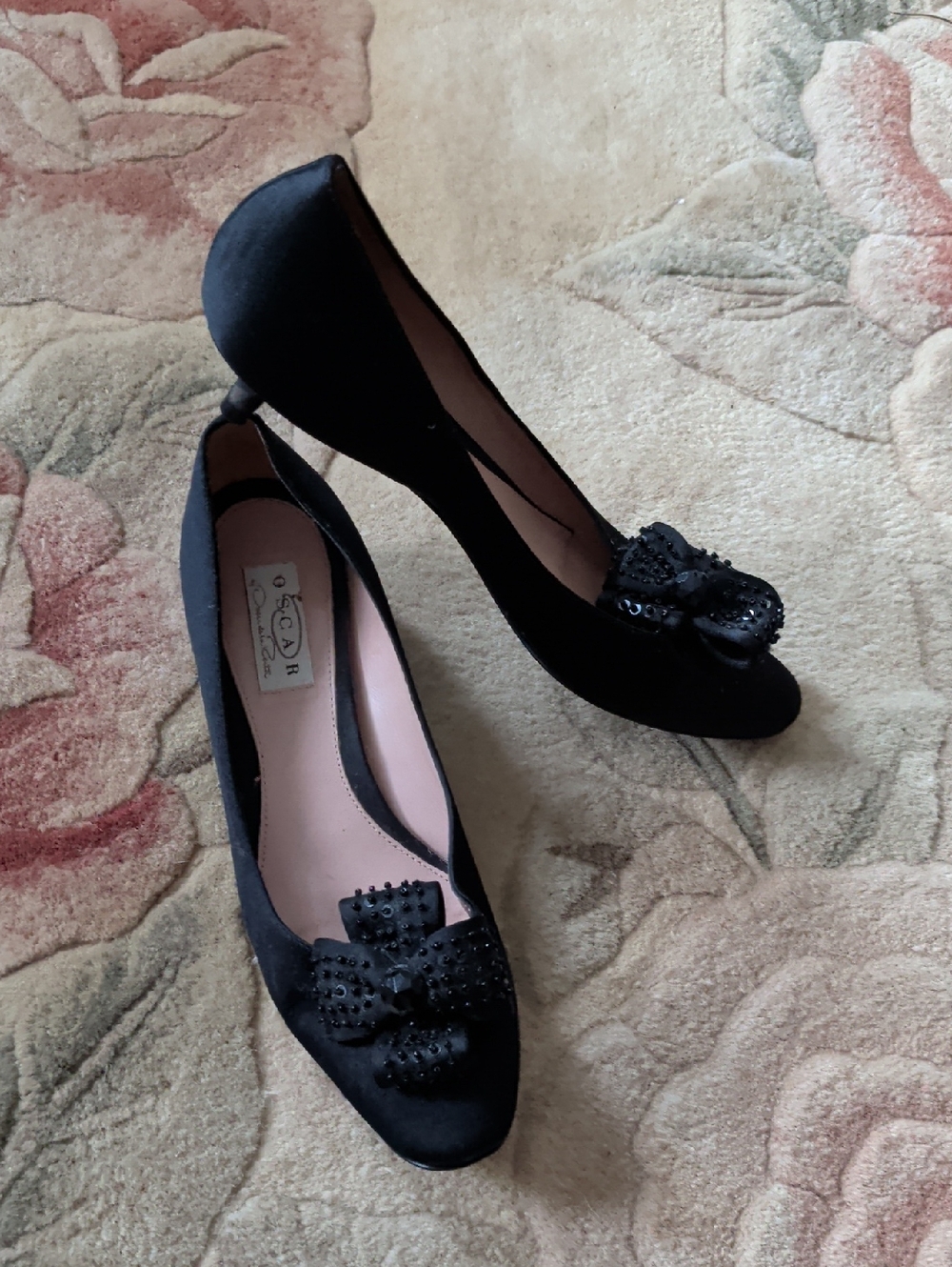 Oscar De La Renta Black Embellished Bow Women's Heels